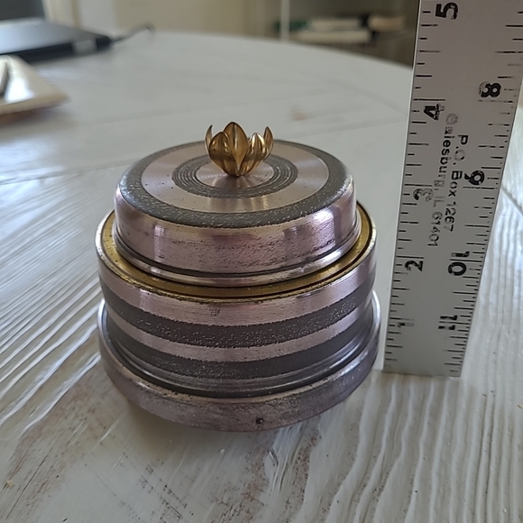 Vintage Aluminum Powder Case And Music Box - Picture 3 of 11